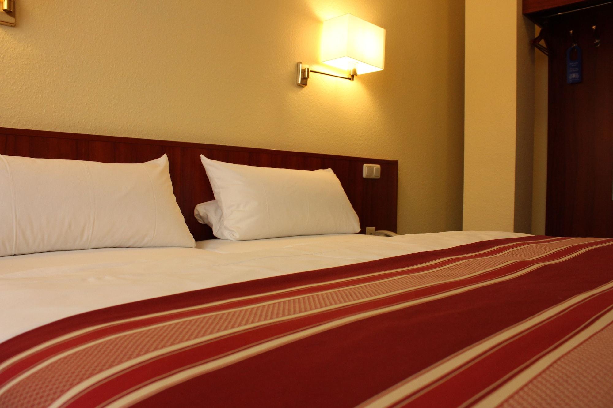 Cabo Nonsmoking-Hotel Hamburg Dış mekan fotoğraf